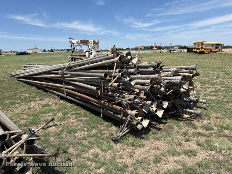 image for item FB6699 Approximately 600 joints of 3