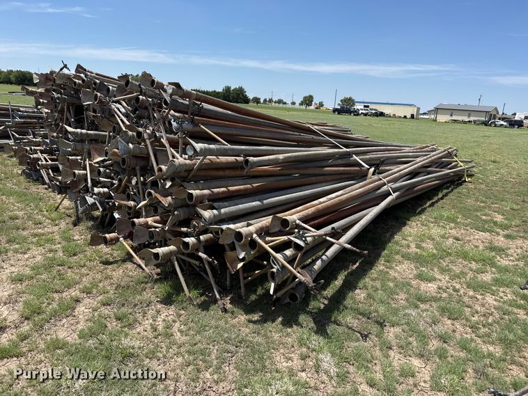 image for item FB6699 Approximately 600 joints of 3