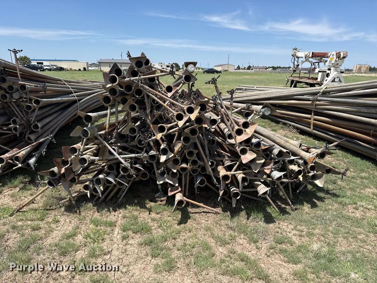 image for item FB6699 Approximately 600 joints of 3