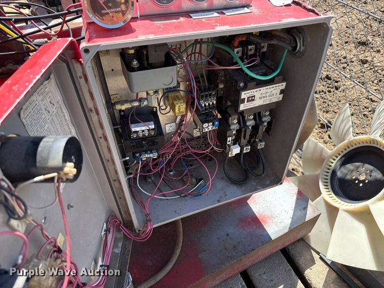 image for item FB6702 RedMax rotary screw air compressor