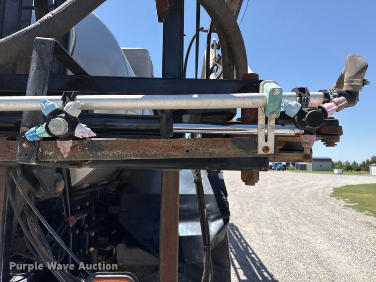 image for item FB6705 Miller Silverwheels 3304 sprayer