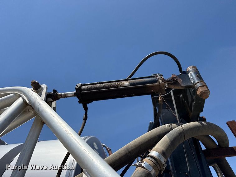 image for item FB6705 Miller Silverwheels 3304 sprayer