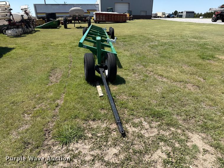 image for item FB6710 Ag-Star Manufacturing header trailer