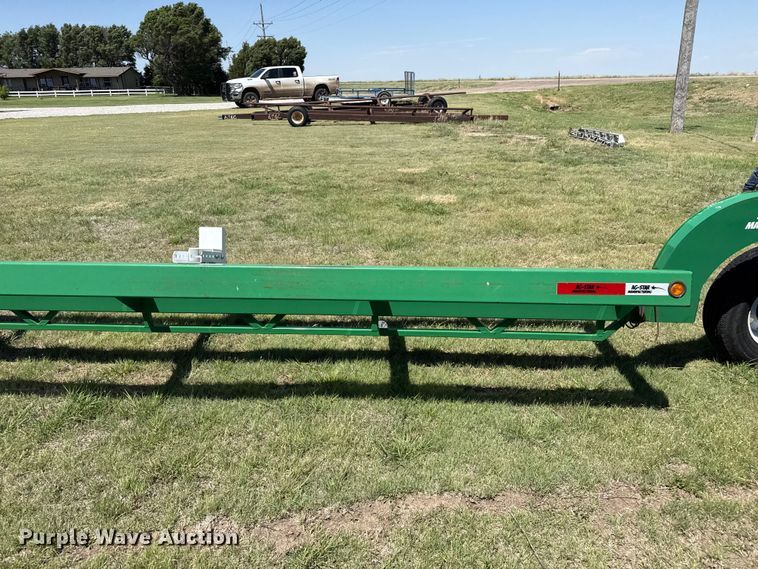 image for item FB6710 Ag-Star Manufacturing header trailer