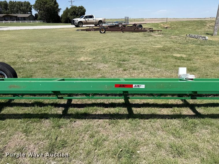 image for item FB6710 Ag-Star Manufacturing header trailer