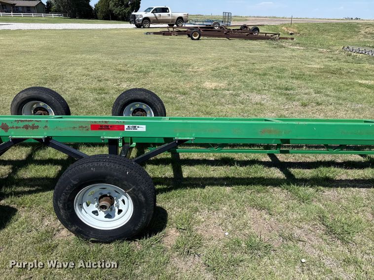 image for item FB6710 Ag-Star Manufacturing header trailer