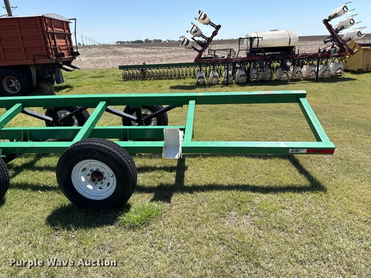 image for item FB6710 Ag-Star Manufacturing header trailer