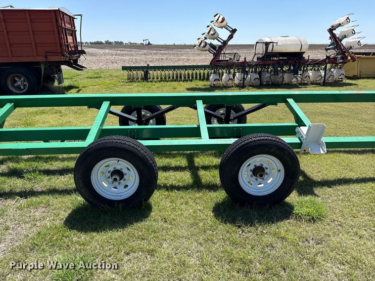 image for item FB6710 Ag-Star Manufacturing header trailer