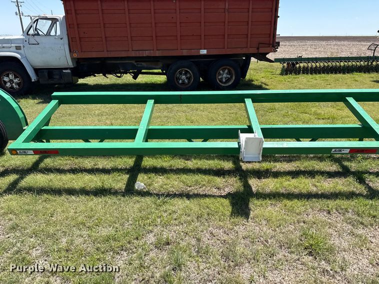 image for item FB6710 Ag-Star Manufacturing header trailer