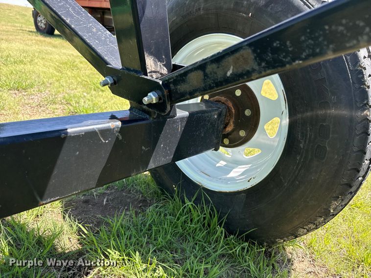 image for item FB6710 Ag-Star Manufacturing header trailer
