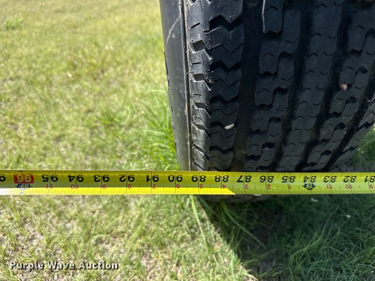 image for item FB6710 Ag-Star Manufacturing header trailer