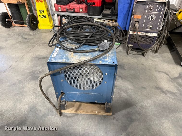 image for item FB6715 Miller Two Fifty Twin welder