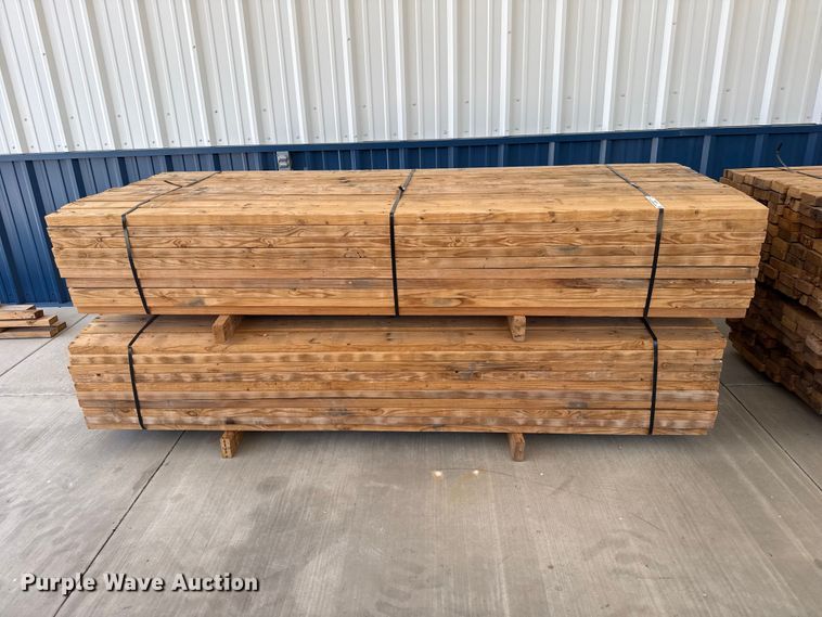 image for item FB6716 (200) 2 x 4's