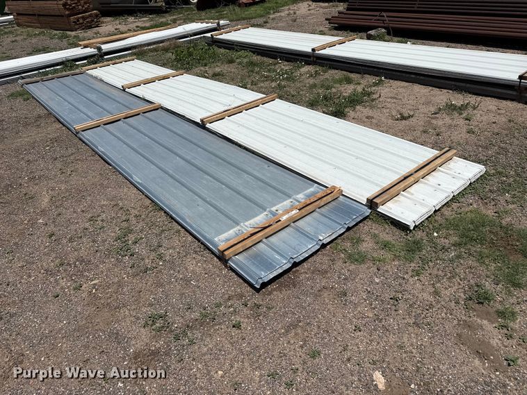 (44) sheets of metal siding/roofing
