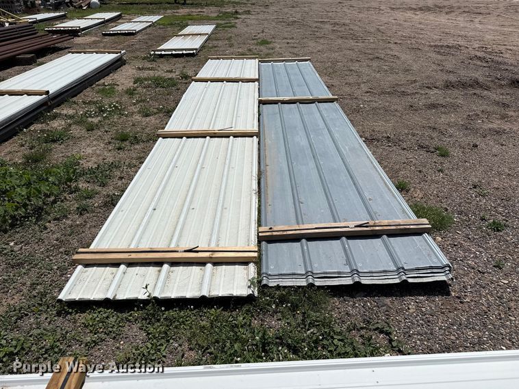 image for item FB6720 (44) sheets of metal siding/roofing