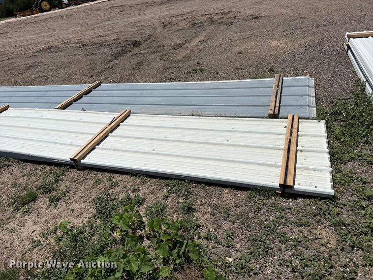 image for item FB6720 (44) sheets of metal siding/roofing