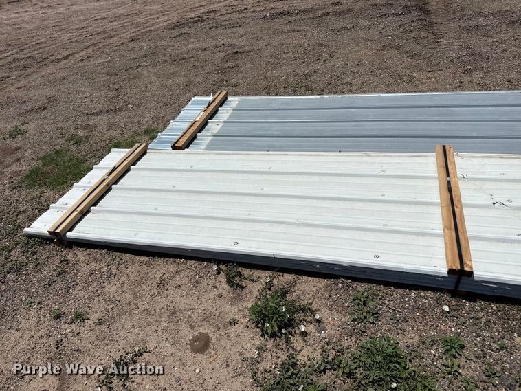 image for item FB6720 (44) sheets of metal siding/roofing