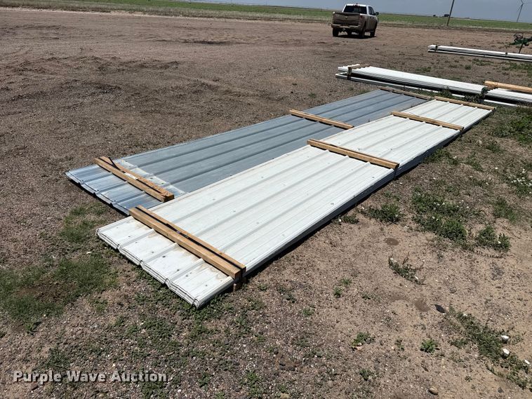 image for item FB6720 (44) sheets of metal siding/roofing