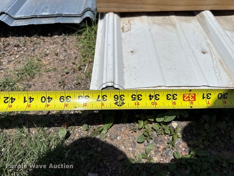 image for item FB6720 (44) sheets of metal siding/roofing