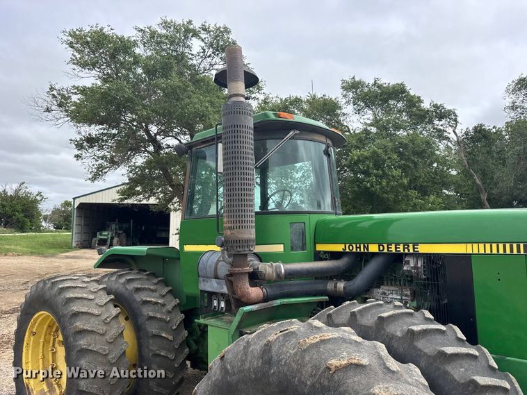 image for item FB7412 1983 John Deere 8450 4WD tractor