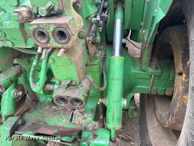image for item FB7412 1983 John Deere 8450 4WD tractor