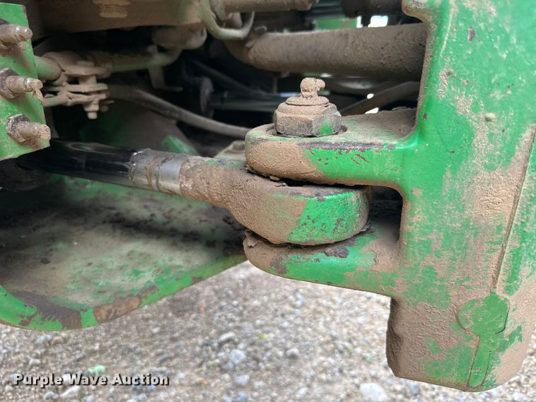 image for item FB7412 1983 John Deere 8450 4WD tractor