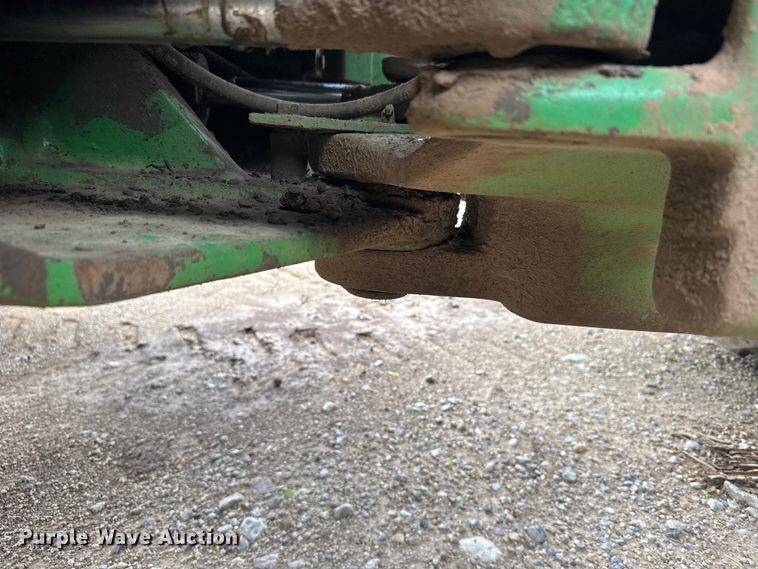 image for item FB7412 1983 John Deere 8450 4WD tractor
