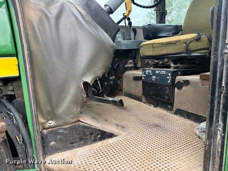 image for item FB7412 1983 John Deere 8450 4WD tractor