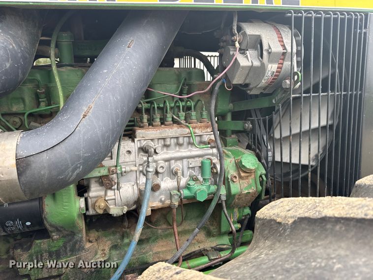 image for item FB7412 1983 John Deere 8450 4WD tractor