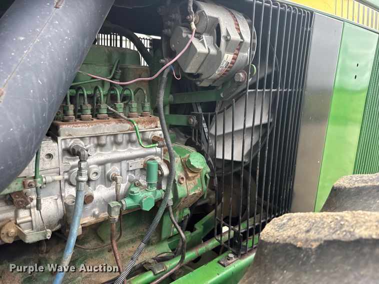image for item FB7412 1983 John Deere 8450 4WD tractor