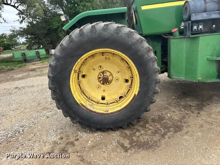 image for item FB7412 1983 John Deere 8450 4WD tractor