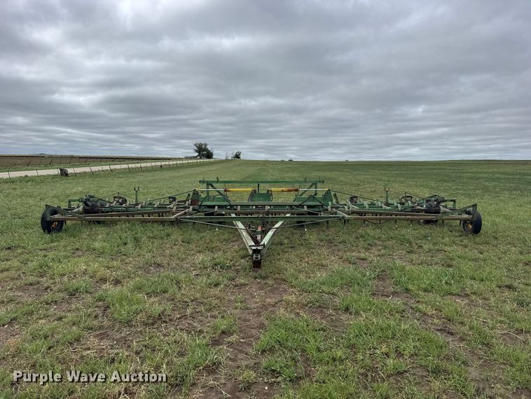 image for item FB7413 John Deere field cultivator