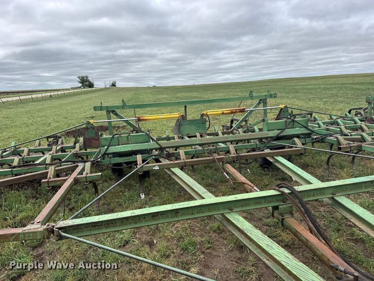 image for item FB7413 John Deere field cultivator