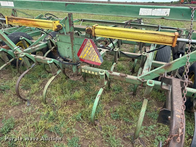 image for item FB7413 John Deere field cultivator