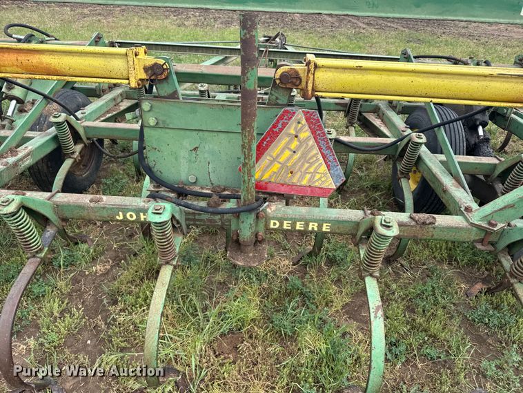 image for item FB7413 John Deere field cultivator