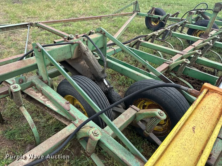 image for item FB7413 John Deere field cultivator