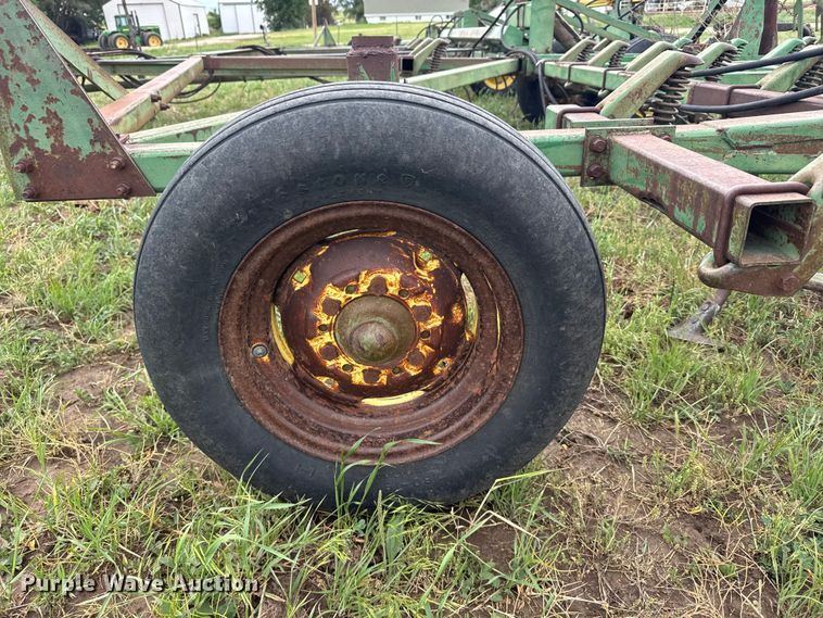 image for item FB7413 John Deere field cultivator