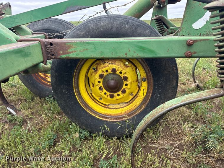 image for item FB7413 John Deere field cultivator