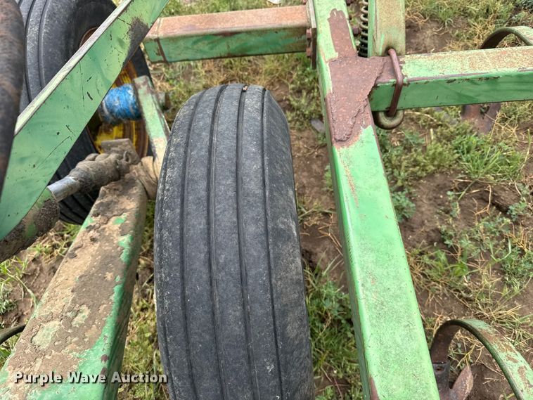 image for item FB7413 John Deere field cultivator