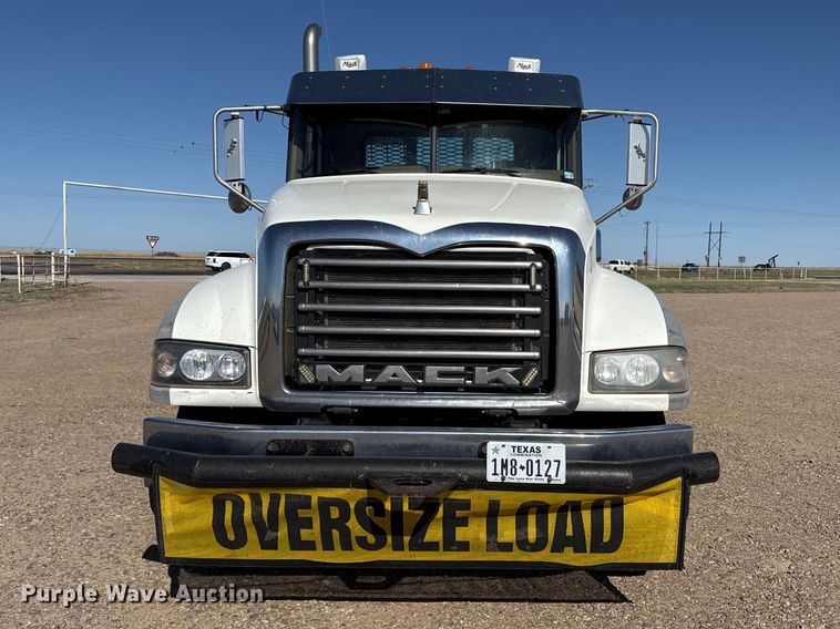image for item FC2295 2013 Mack Granite GU713 winch truck