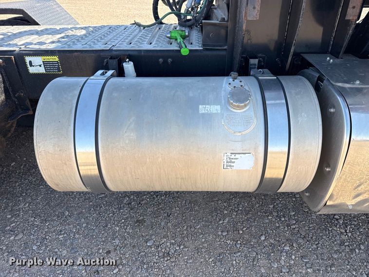 image for item FC2295 2013 Mack Granite GU713 winch truck