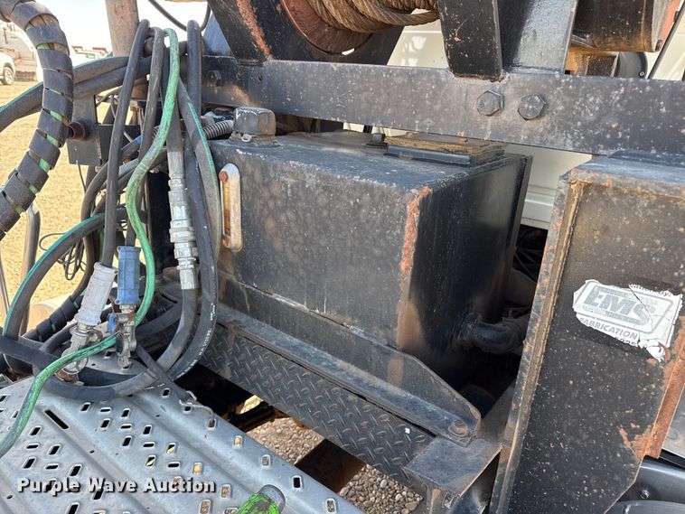 image for item FC2295 2013 Mack Granite GU713 winch truck