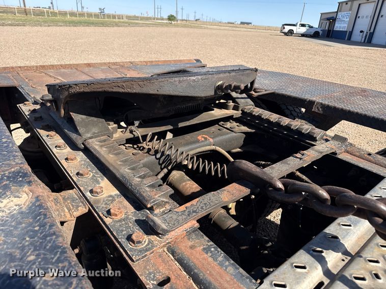 image for item FC2295 2013 Mack Granite GU713 winch truck