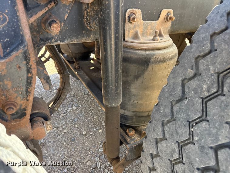 image for item FC2295 2013 Mack Granite GU713 winch truck