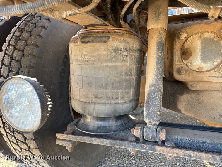image for item FC2295 2013 Mack Granite GU713 winch truck