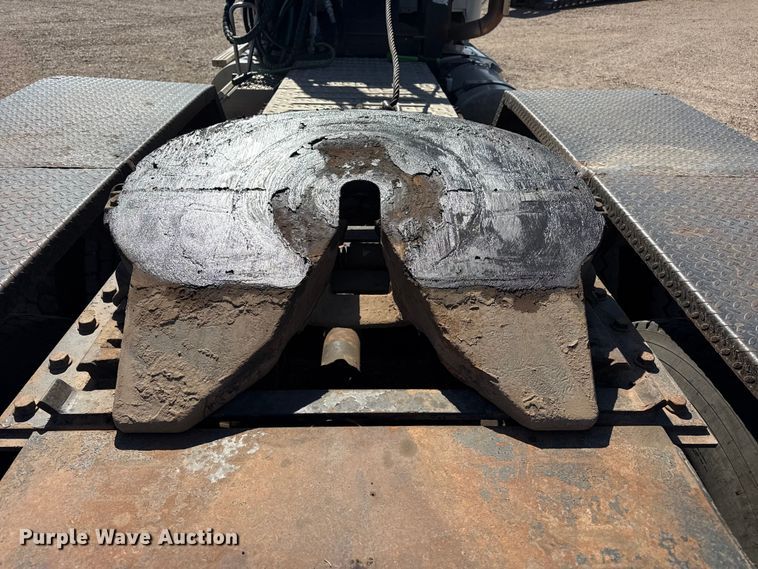 image for item FC2295 2013 Mack Granite GU713 winch truck