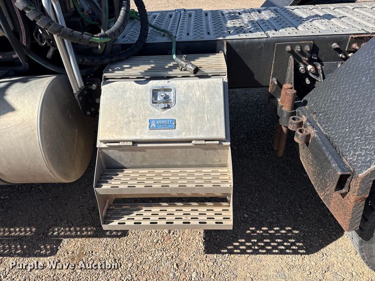 image for item FC2295 2013 Mack Granite GU713 winch truck