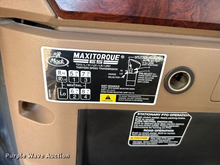 image for item FC2295 2013 Mack Granite GU713 winch truck