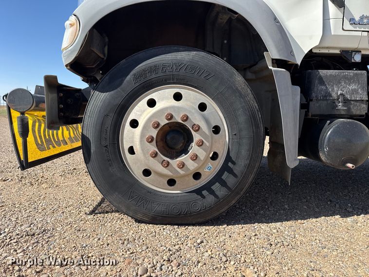 image for item FC2295 2013 Mack Granite GU713 winch truck