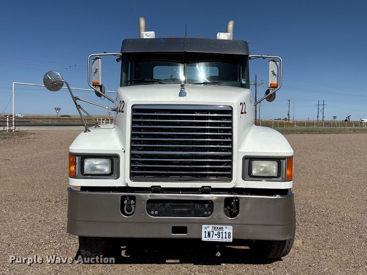 image for item FC2297 2012 Mack CHU613 semi truck